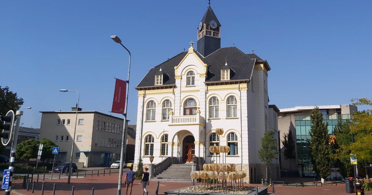 Klokken oud raadhuis Brunssum defect ZONWS