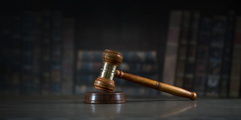 Sportschool moet ontslagen manager schadevergoeding betalen