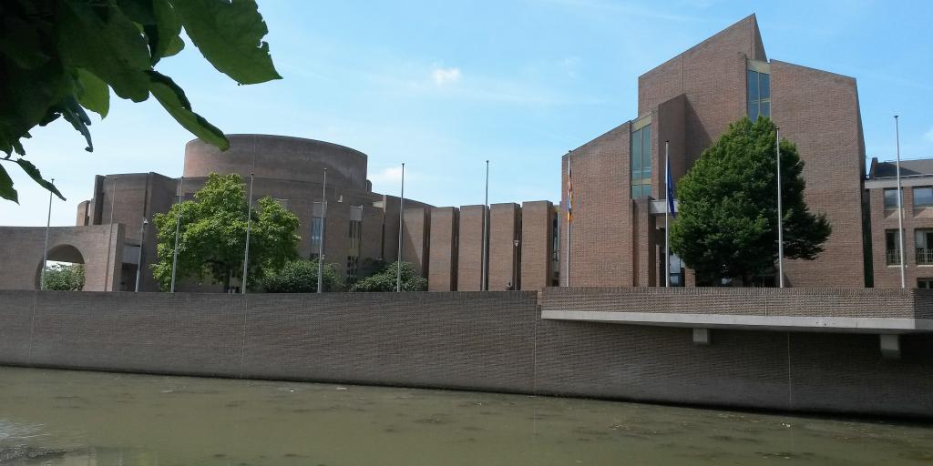 Stikstof zet streep door vergunning paardenrijhal