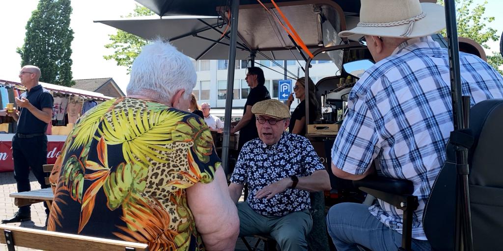 VIDEO: College Landgraaf op weekmarkten in gesprek met inwoners