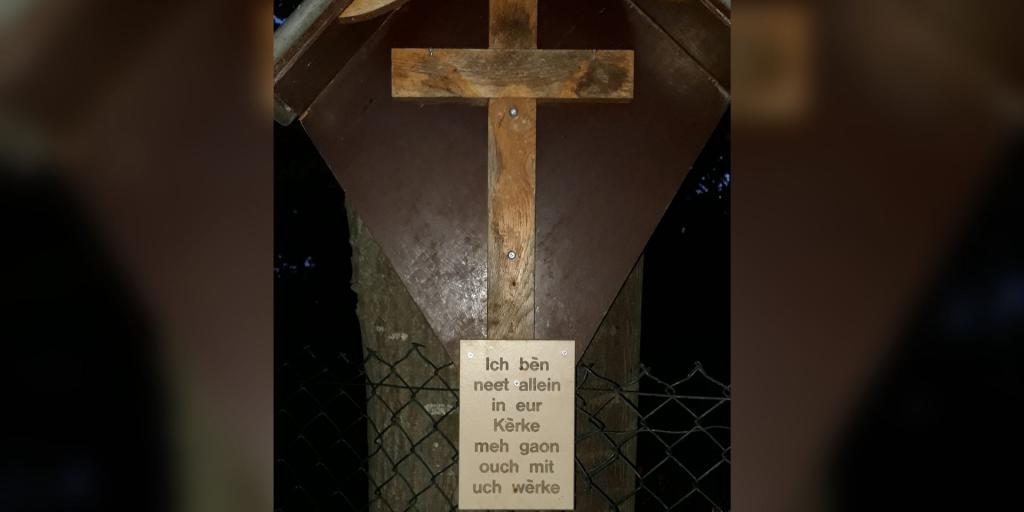 Christusbeeld gestolen van een wegkruis