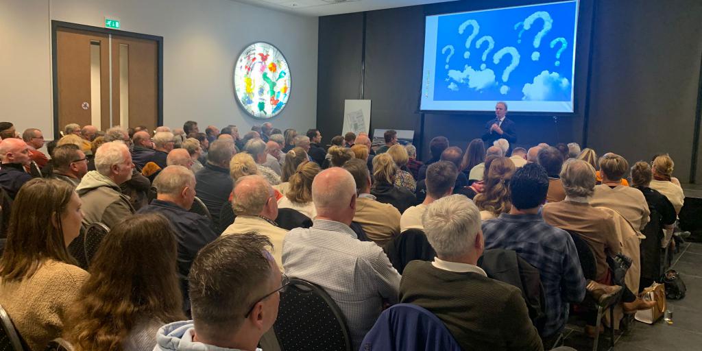 Emoties lopen hoog op over crisisopvang Ubachsberg