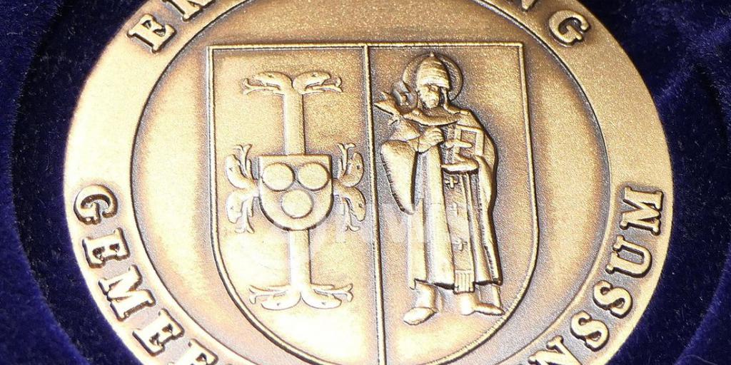 Erepenning voor leden Stichting Bloemenhart