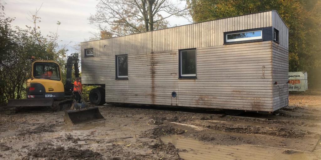 Eerste tiny house Op de Bees gevestigd