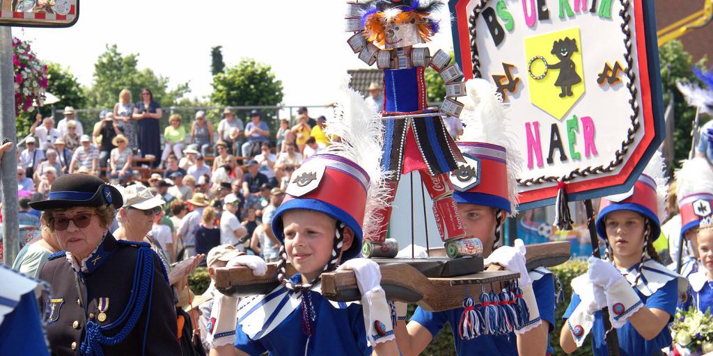 VIDEO: Basisschool uit Neer wint snikheet Kinjer-OLS, schietwedstrijd ingekort