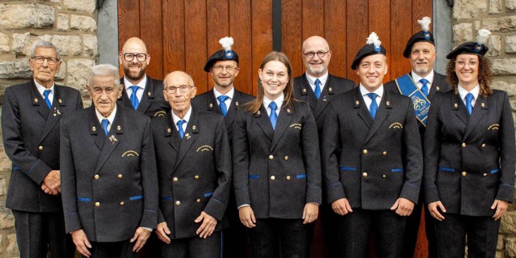 Fanfare Les Amis Réunis huldigt jubilarissen