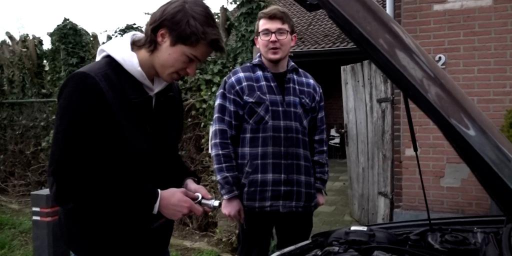 VIDEO: Studenten met auto onderweg naar Senegal voor bijzondere stage