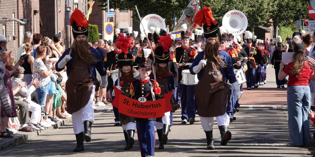 Schutterij St. Hubertus Ubachsberg druk met voorbereiding ZLF