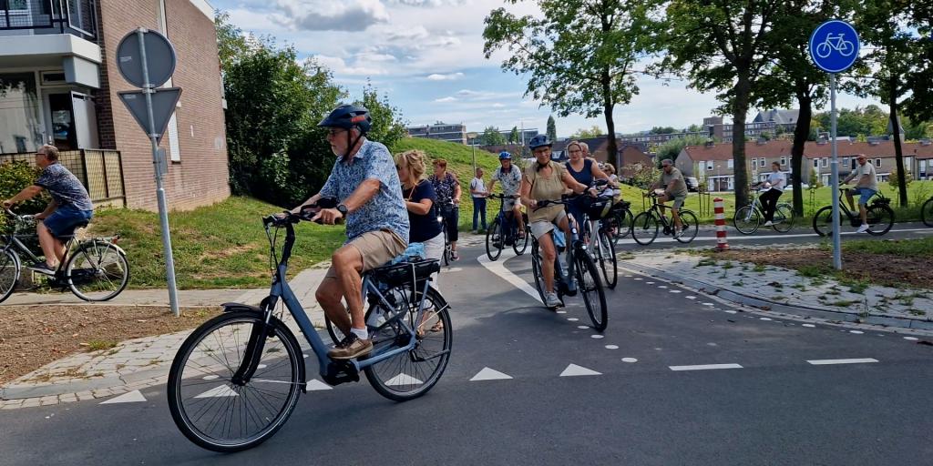 VIDEO: Parkstadroute geopend met 34 kilometer lange theatervoorstelling