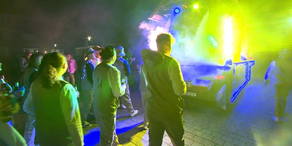 VIDEO: Lichtstoet trekt door Doenrade