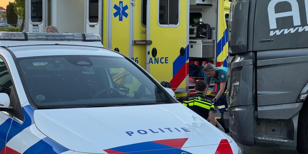 Vrachtwagen rijdt man aan in Nuth