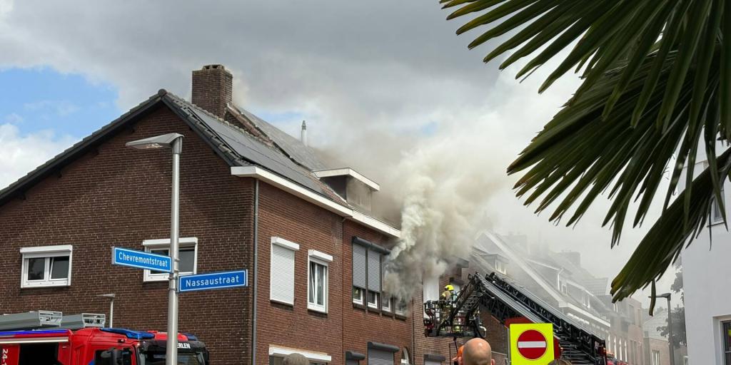 Grote brand uitgebroken in woning Kerkrade