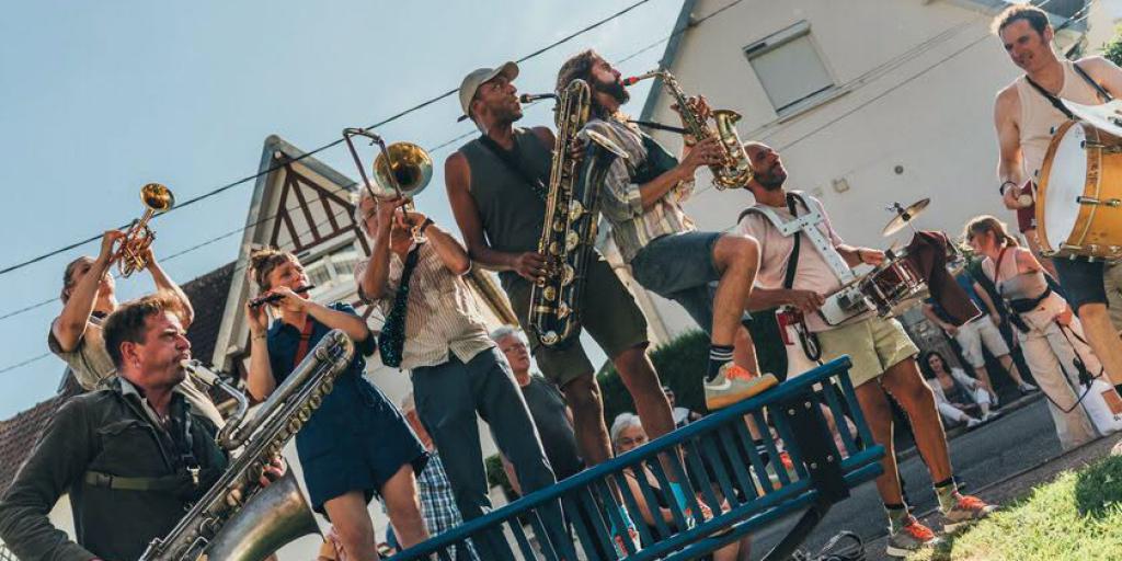 Franse straatvoorstelling tijdens Cultura Nova in Voerendaal